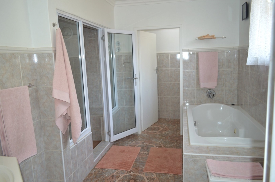 3 Bedroom Property for Sale in Doringkruin North West